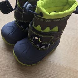 Toddler Snow Boots Size 4