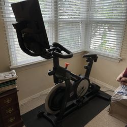 Nordic Track Exercise Bike