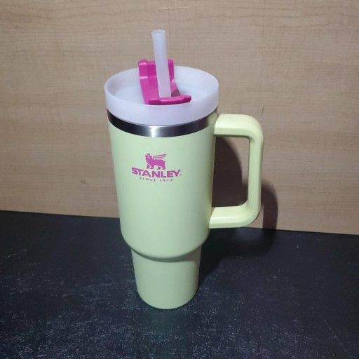 Stanley 40oz - Adventure Quencher Tumbler - rare Citron Mix 