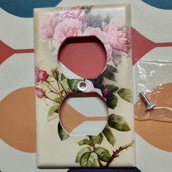 Vintage Inspired Flower Outlet Cover Plate For Home Decor 