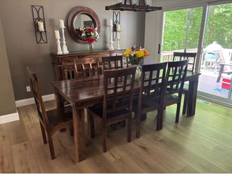 Dining room set with 8 chairs