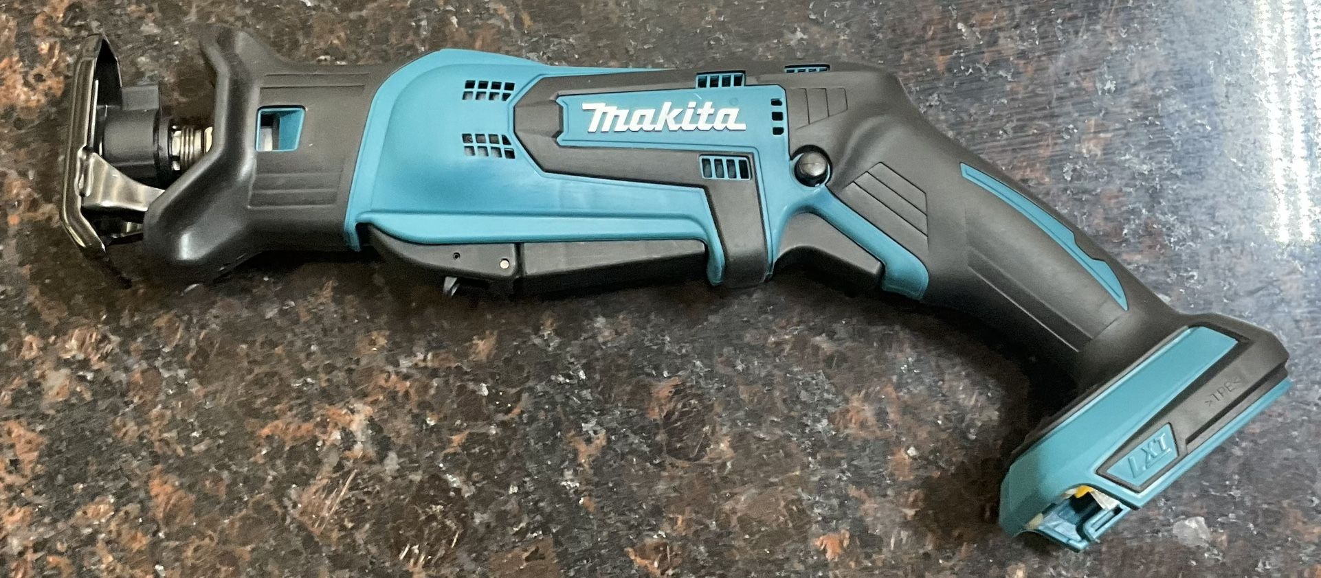 Makita Reciprocating Saw