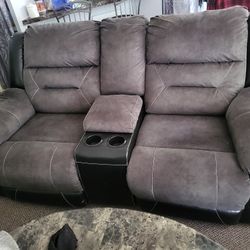 LOVESEAT W/ 2 Built In Recliners Never Used Also Wide Rocker Reliner
