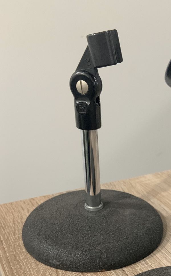 Low profile Mic Stand**broken mic clip for Sale in Monrovia, CA OfferUp