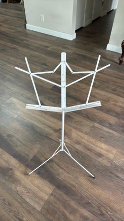 Music stand