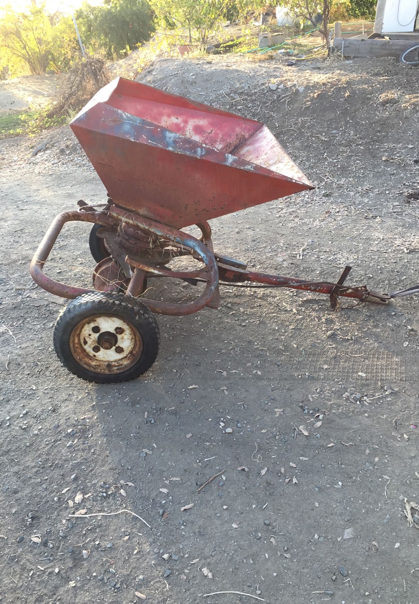 Seed, salt, fertilizer spreader