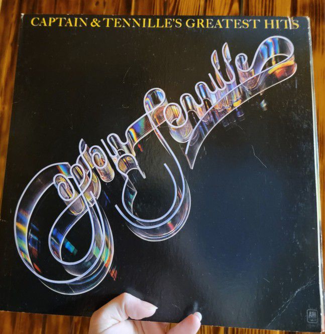 CAPTAIN & TENNILLE'S GREATEST HITS, VINYL STEREO LP, 1977 