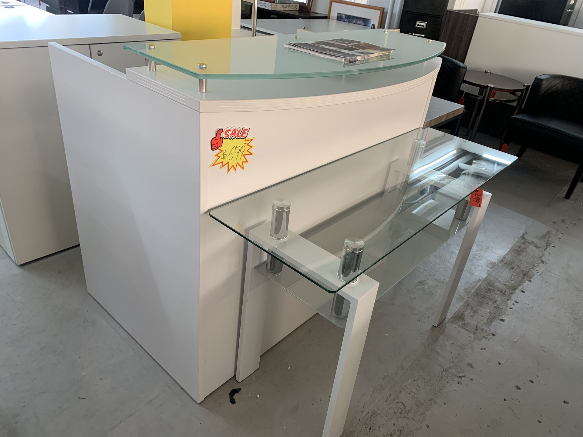 New Reception Desk 48” White 