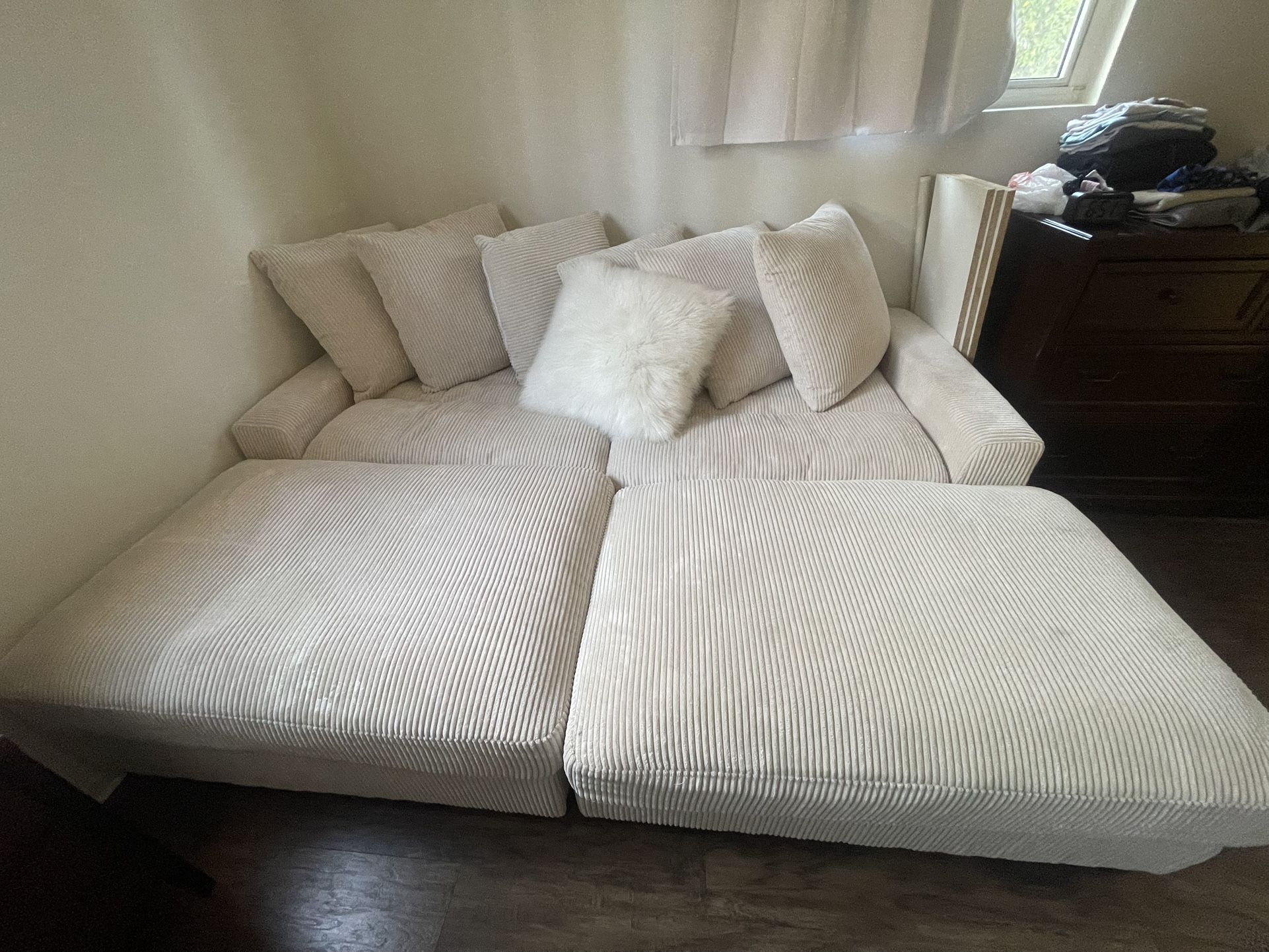 Couch / Full Size Bed Lounger