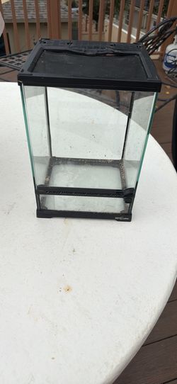 Reptizoo Terrarrium 8x8x12.