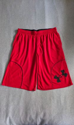 Under Armour short