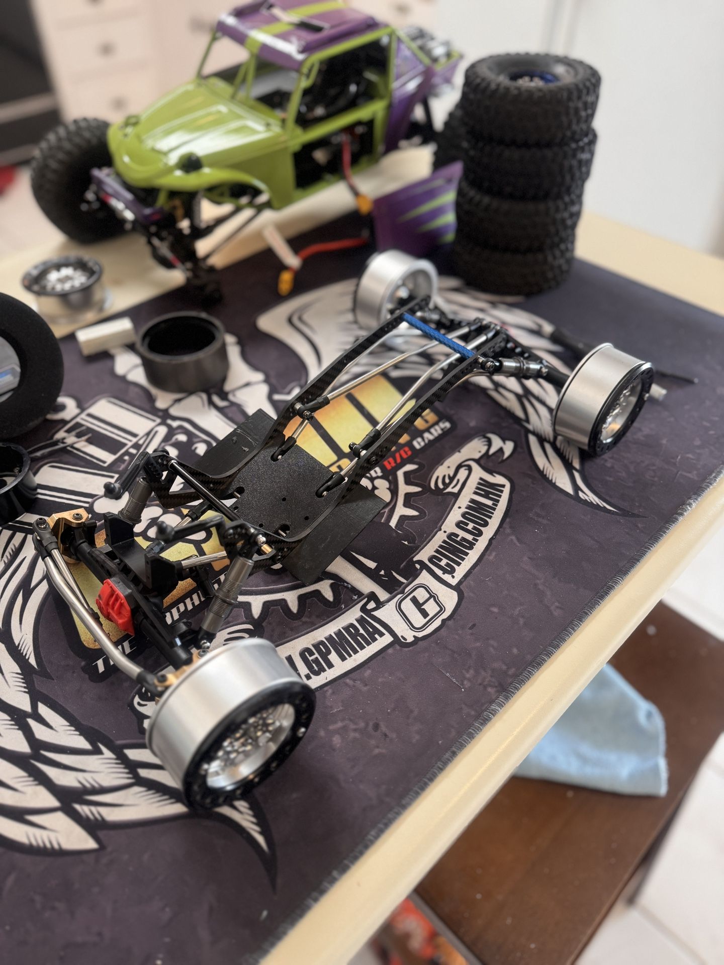 Poizd T3v1 Crawler Project