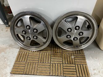 Ford Aerostar Wheel Covers-(2)