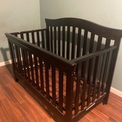 Baby Crib 