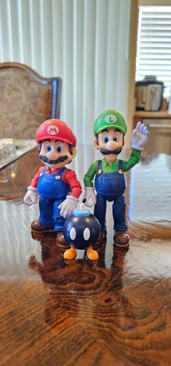 Nintendo Super Mario Bros Mario & Luigi & Bob-omb Figures Articulated / Collectible / Gameboy / Collector / Toy / Wii / Nintendo Switch / Yoshi / Gift