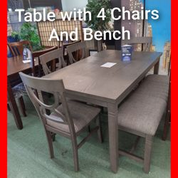🤗 Table with 4 Chairs and Bench