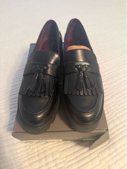 Franco Sarto Bersa Black Lug Sole Tassel Loafers – Women’s Size 8 (Like New)