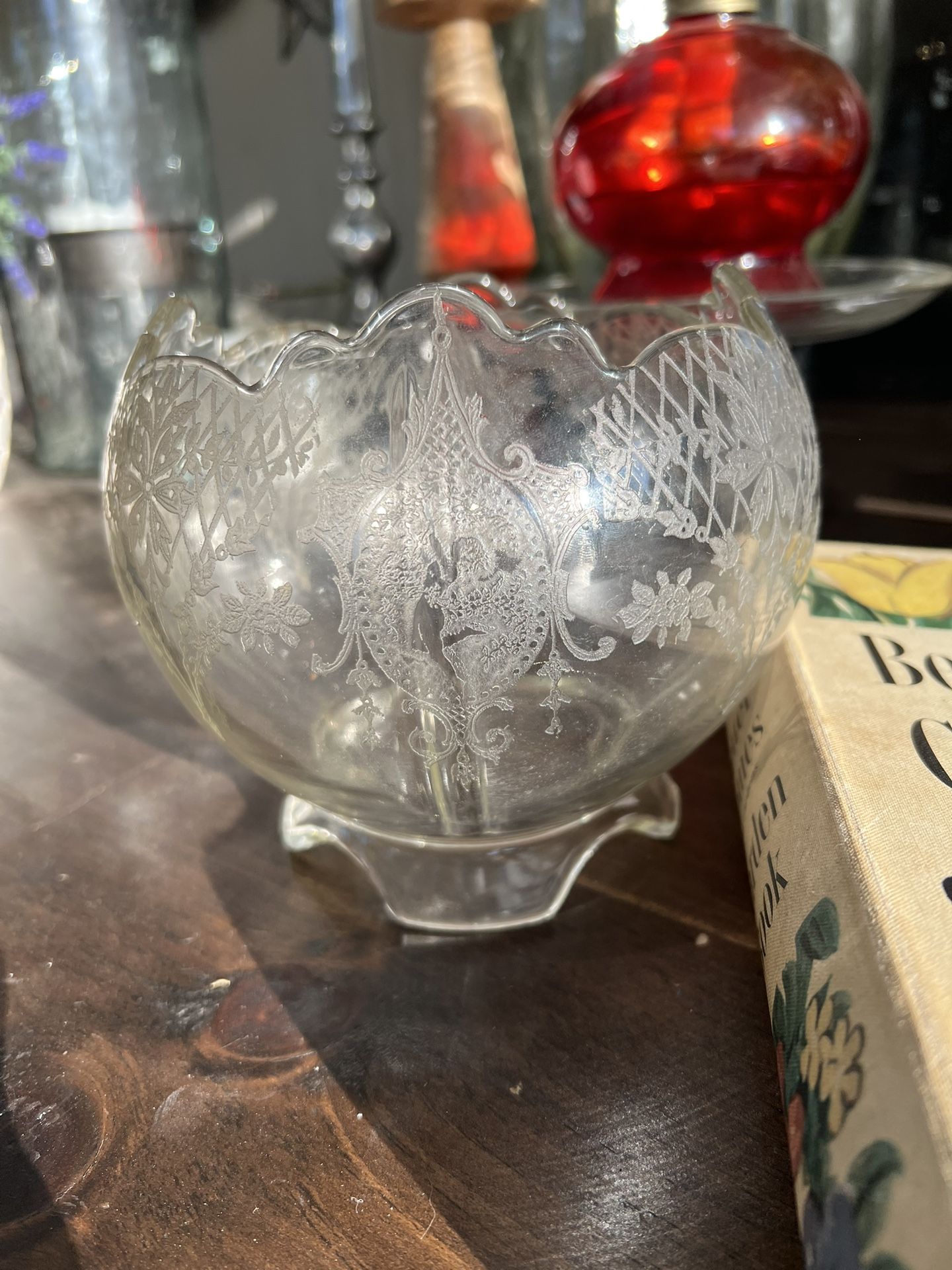 Antique Victorian acid Etched Crystal Bowl
