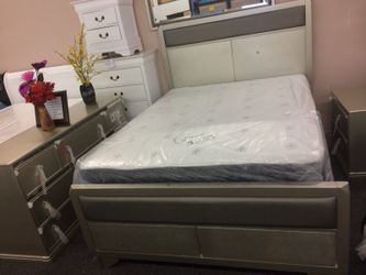 Brand New queen bedroom set