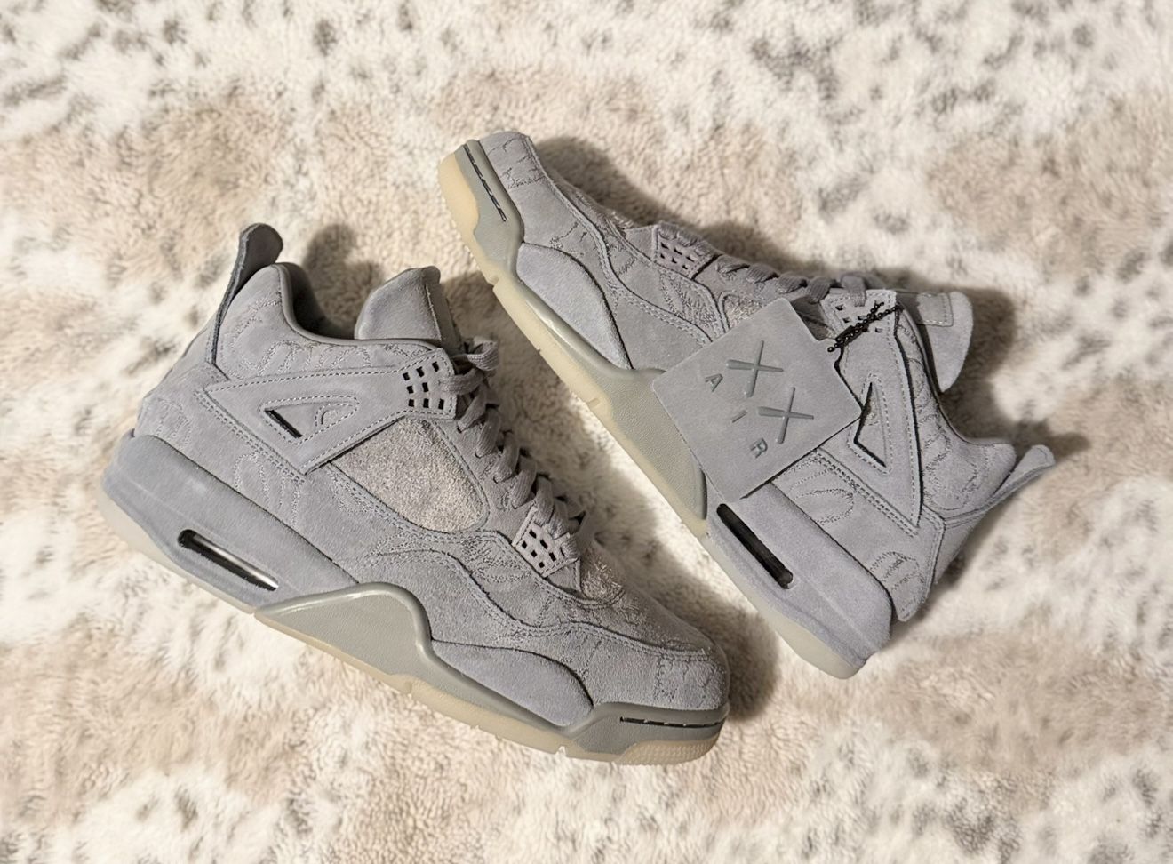 Jordan 4 Kaws