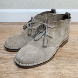 Hush Puppies Genuine Leather Womens Size 7.5 Gray Moyen Booties