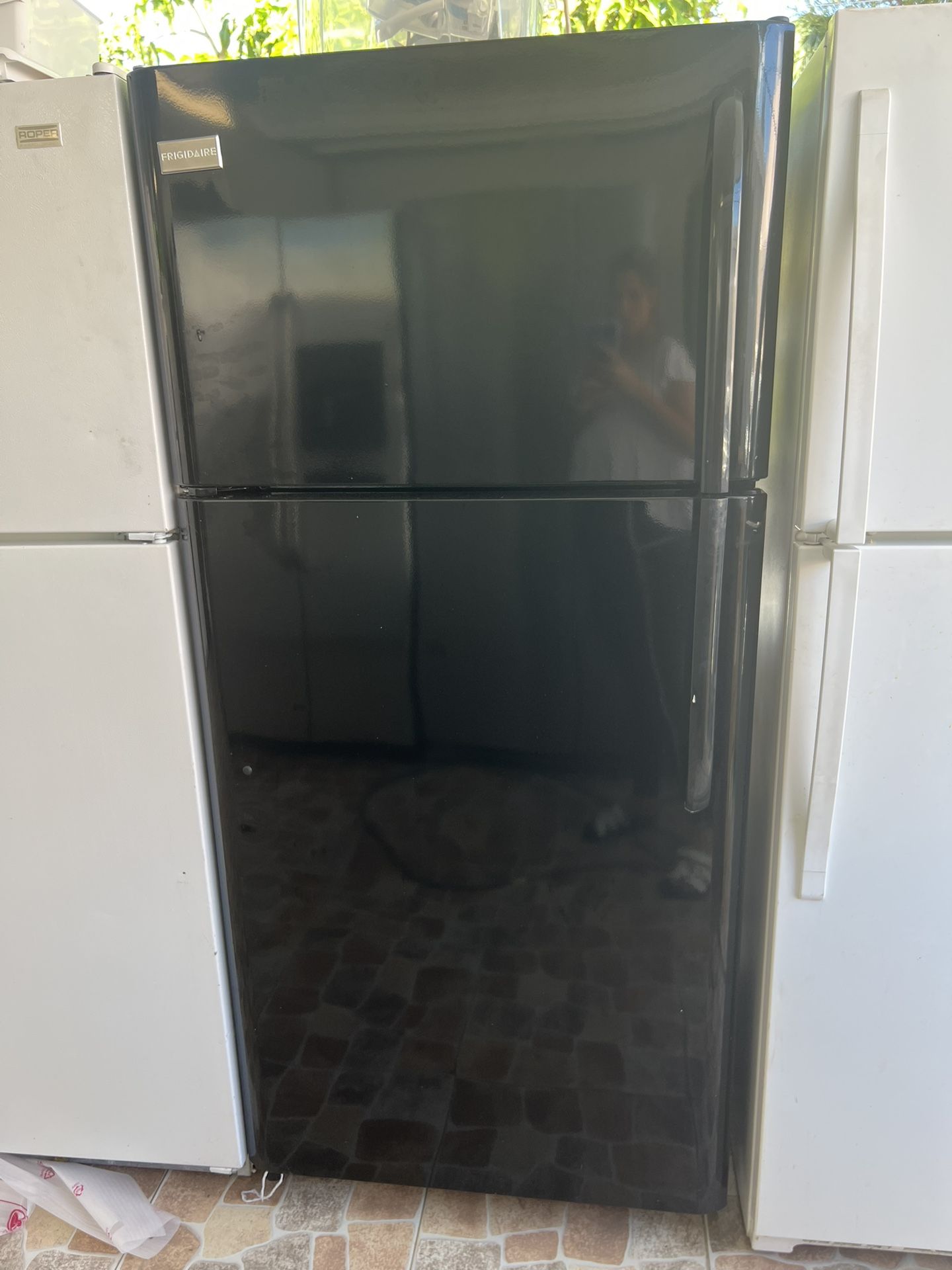 Frigidaire Refrigerator 30”W