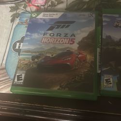 Forza Horizon 5, Minecraft, And A Xbox Series X Controller 
