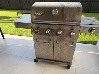 Monument Grills 4-Burner Grill in Stainless And Side Burner