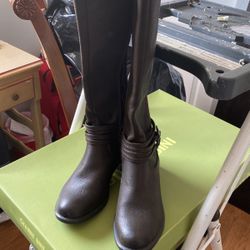 Boots 7/1/2