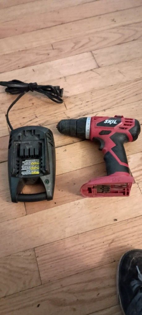 Skil 18v Drill And Battery Charger