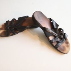 YUU Women's Faux Leather Sandals Black Size 8M
