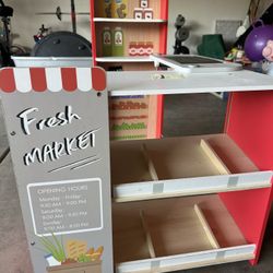 Kids Fresh Market Play Structure