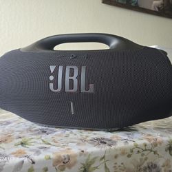 JBL BOMBOX 4