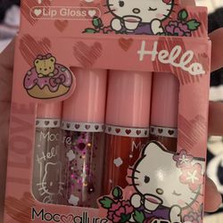 Hello Kitty Lip Gloss Pack Each Pack Had 4 Lips Glosses 