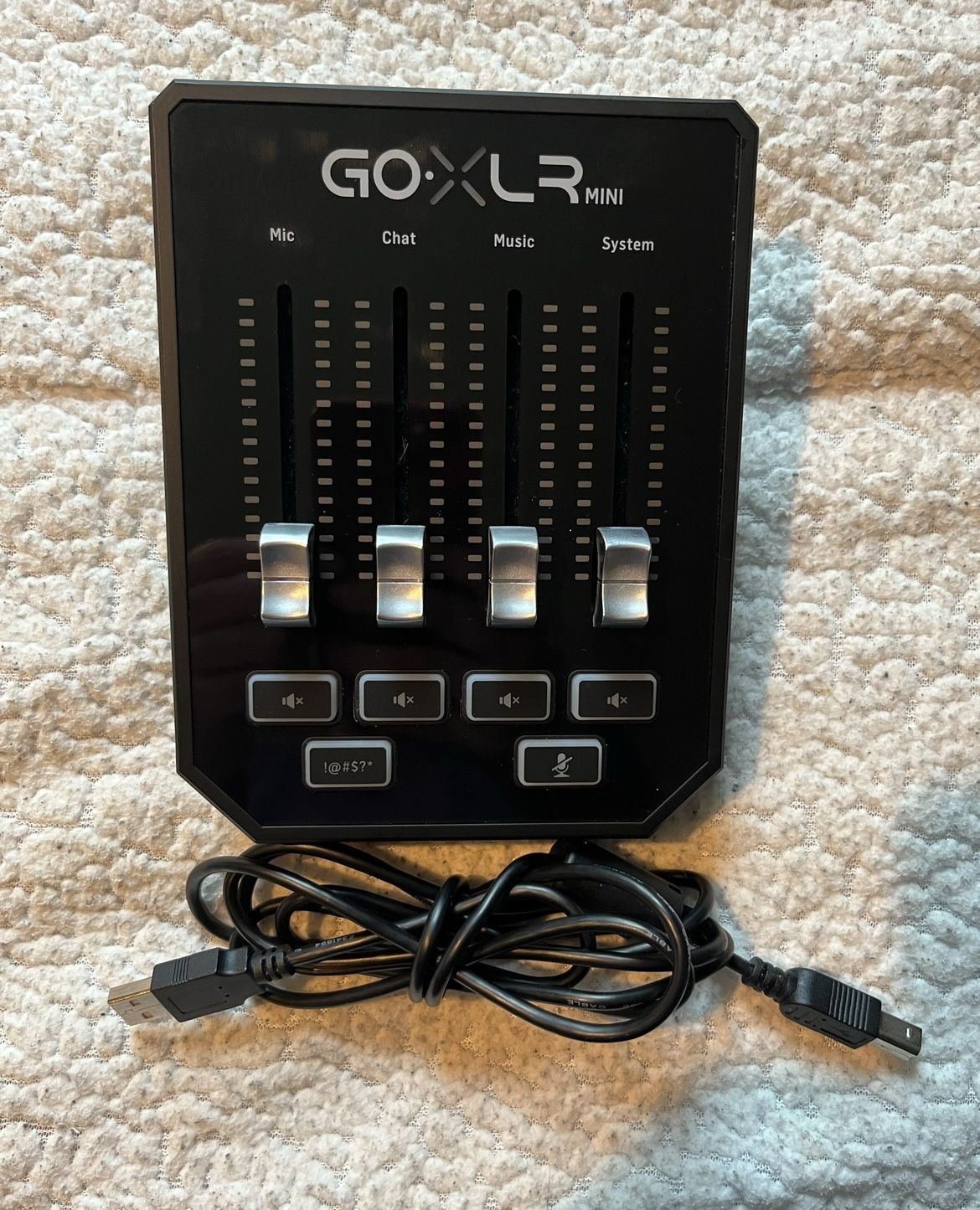GoXLR Mini Mixer