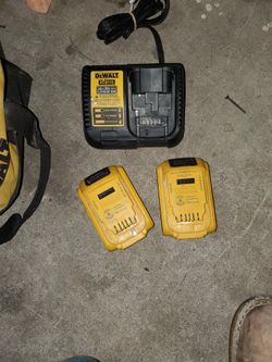 Dewalt 2 Batteries And A Charger
