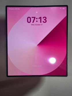 Samsung Galaxy Fold 6 - 256GB Factory Unlocked Pink