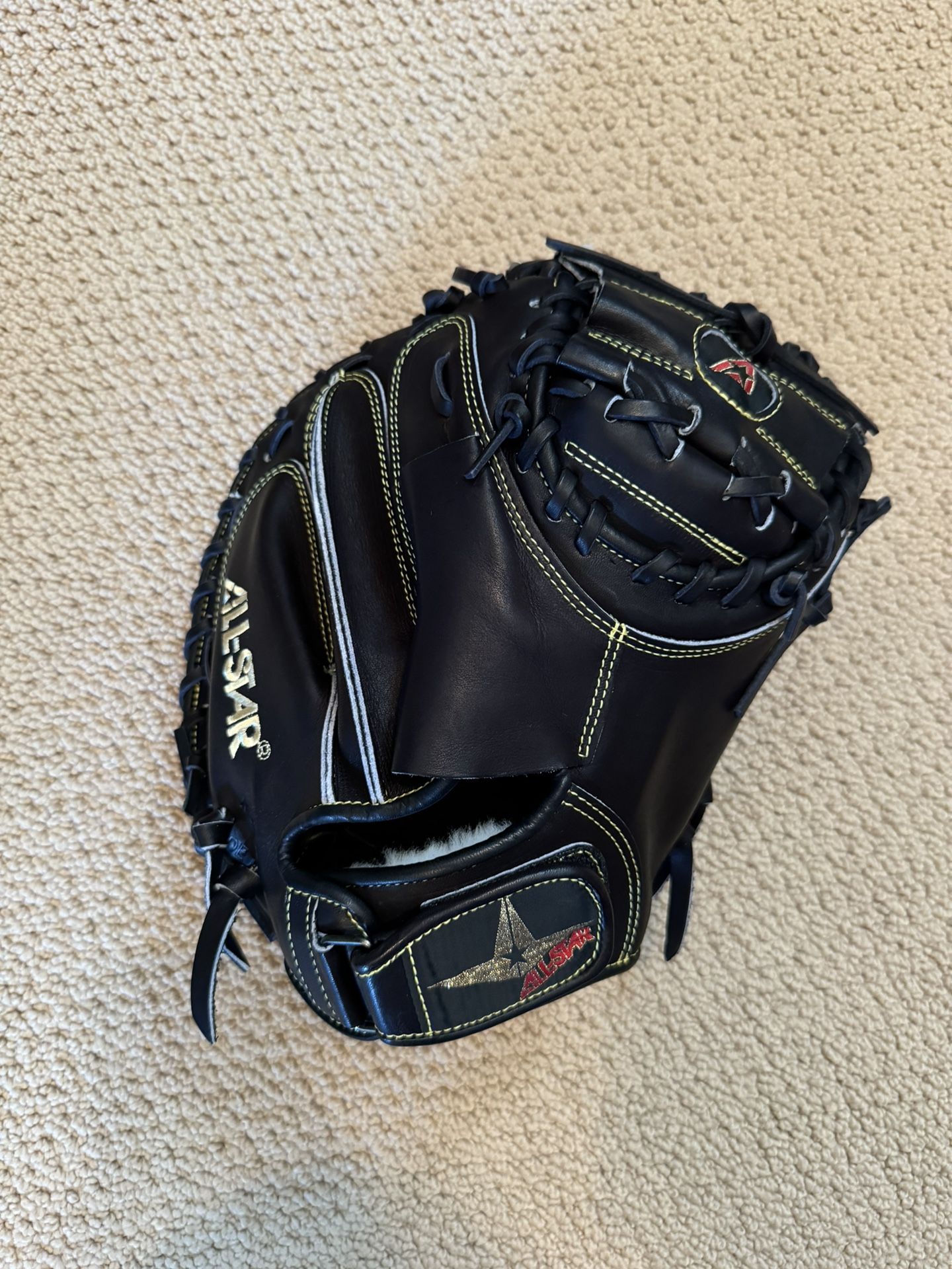 All Star CM3000SBK Catchers Mitt 33.5”