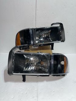 LA Zona Auto Parts 1994 to 2002 Dodge Ram Headlights Luces Micas Calaveras Faros Black Housing