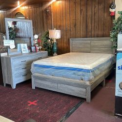 Queen Size Gray Bedroom Set 