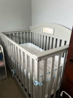 Baby crib