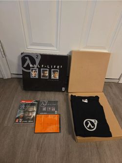 Half-Life 2 Collector's Edition Big Box PC Game 2004 Valve With XL Shirt