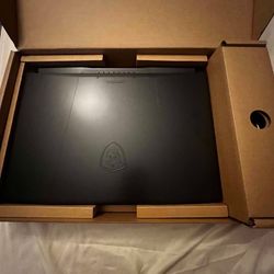 MSI GAMING LAPTOP ( SPECS BELOW) ( OBO )