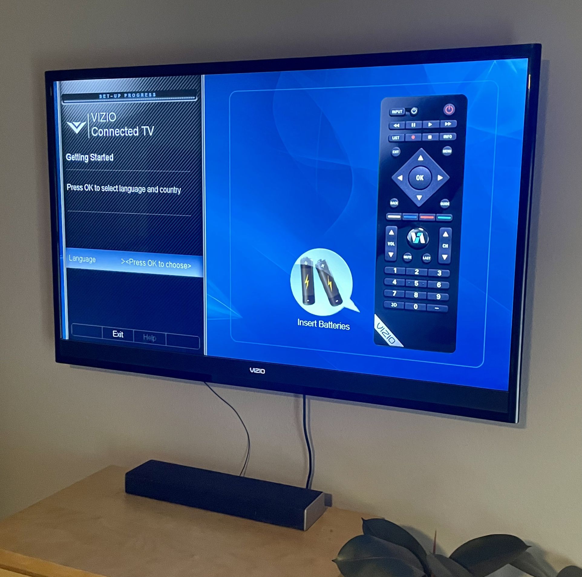 55 Inch 3-D Tv 1080p Sound Bar Wall Mount