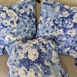 $60.00 - (3) Vtg RALPH LAUREN Pillow Cases, Each 21" x 21"!  Zippered & (2) Velcro Fasteners!  Like New Condition! 