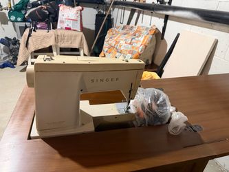 Singer Sewing Machine