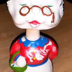 Vintage 1940's-1950's Bobblehead Ceramic GrandMa Kitty Wearing Spectale Glasses Figurine
