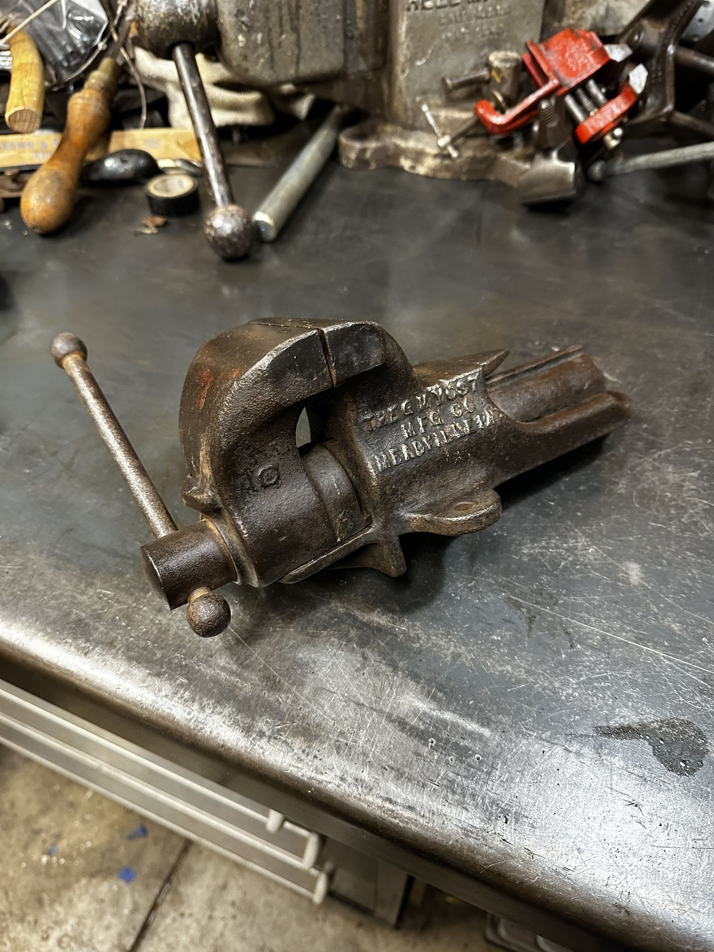 Antique Vintage Yost Mfg Co 3 1/4" Oval Slide Bench Vise AJAX No. 92B