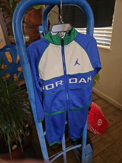 20 sets $100 NikeAdiddasPumaReebok for toddlers