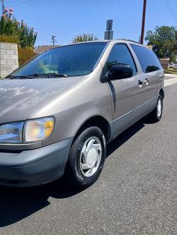 Toyota sienna 1998